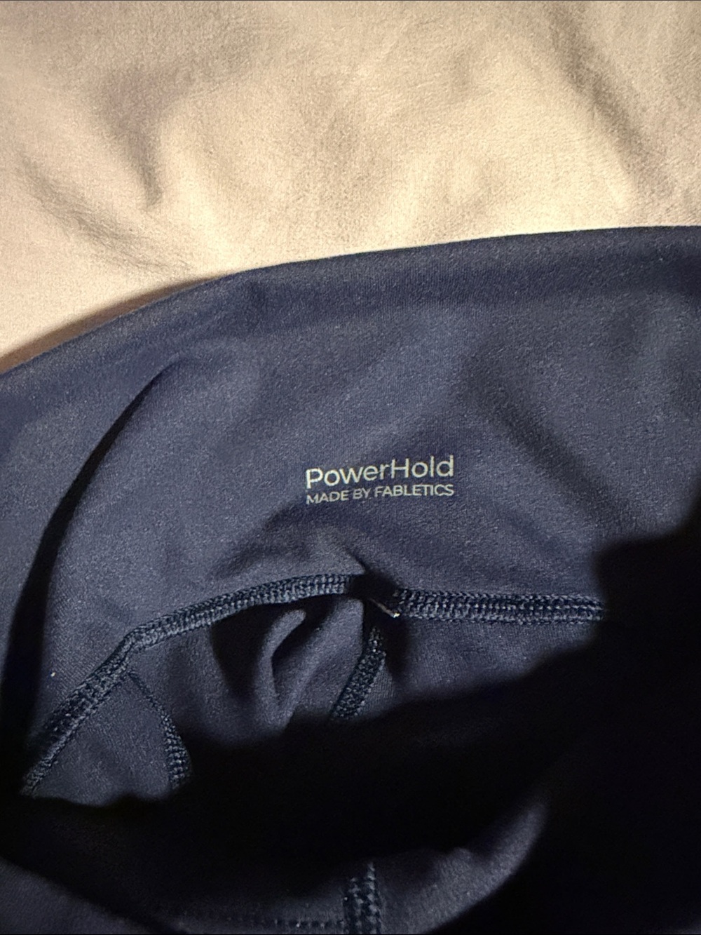 Size small - Picture 2 of 2